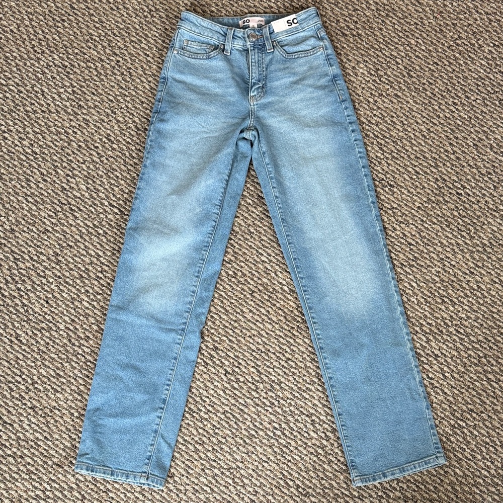 SO Women's Classic Blue 90’s Straight Leg high rise Jeans NWT mom jeans 0/24